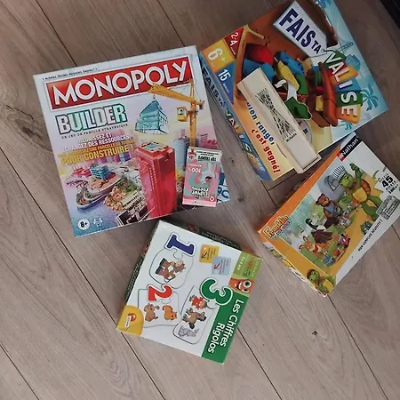 Maison De Bourg Dans Un Quartier Medieval, Avec Cafe Et The Offert